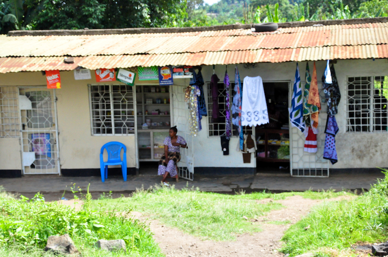 Melanie Heinrich - Travel Images - Nairobi Kenya -Arusha, Tanzania